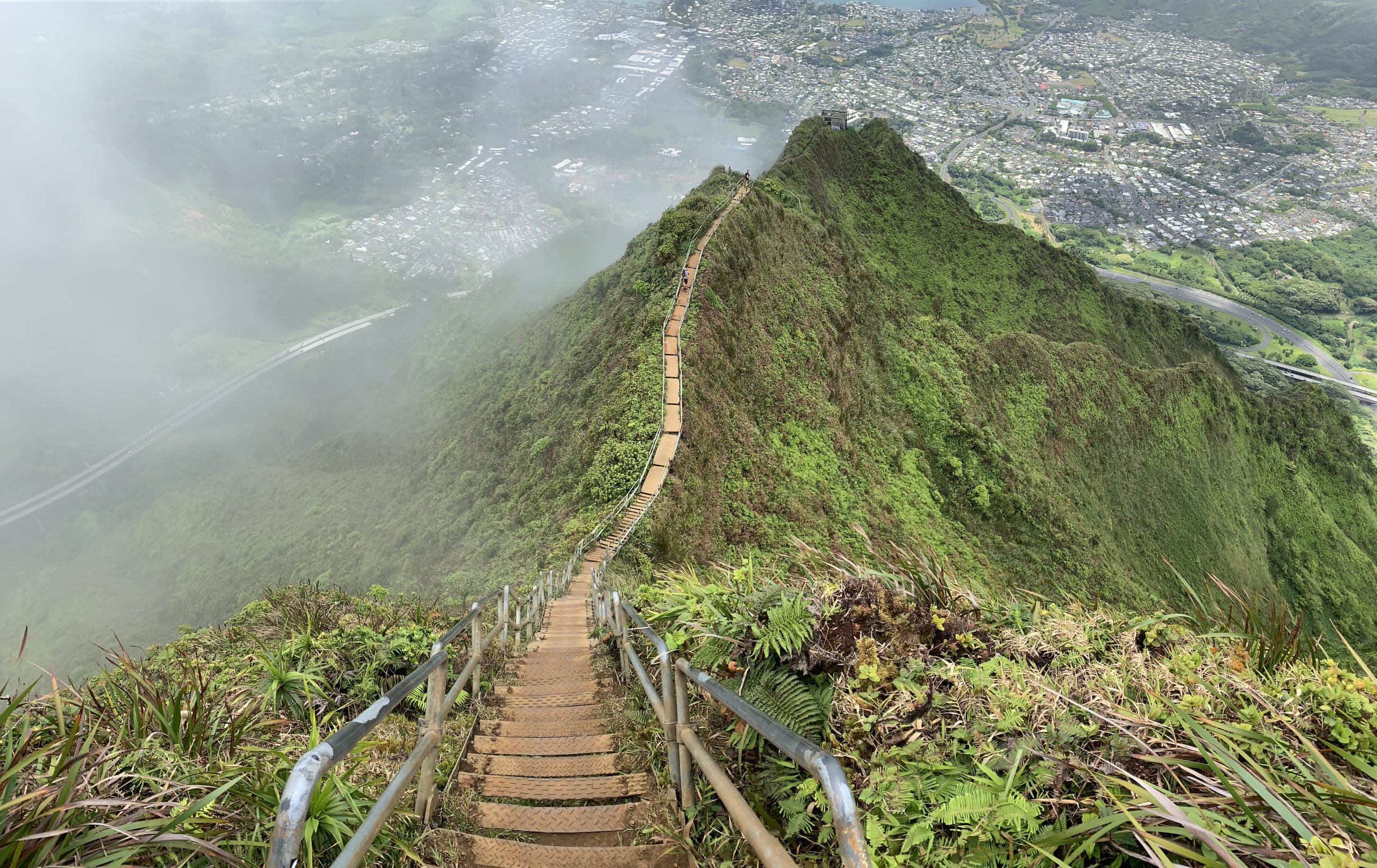 stairway to heaven haiku stairs oahu hawaii hike